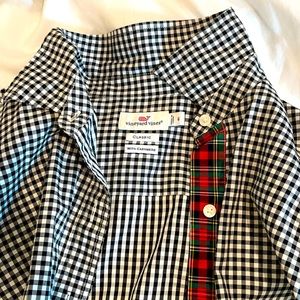 Vineyard vines black checkered button down